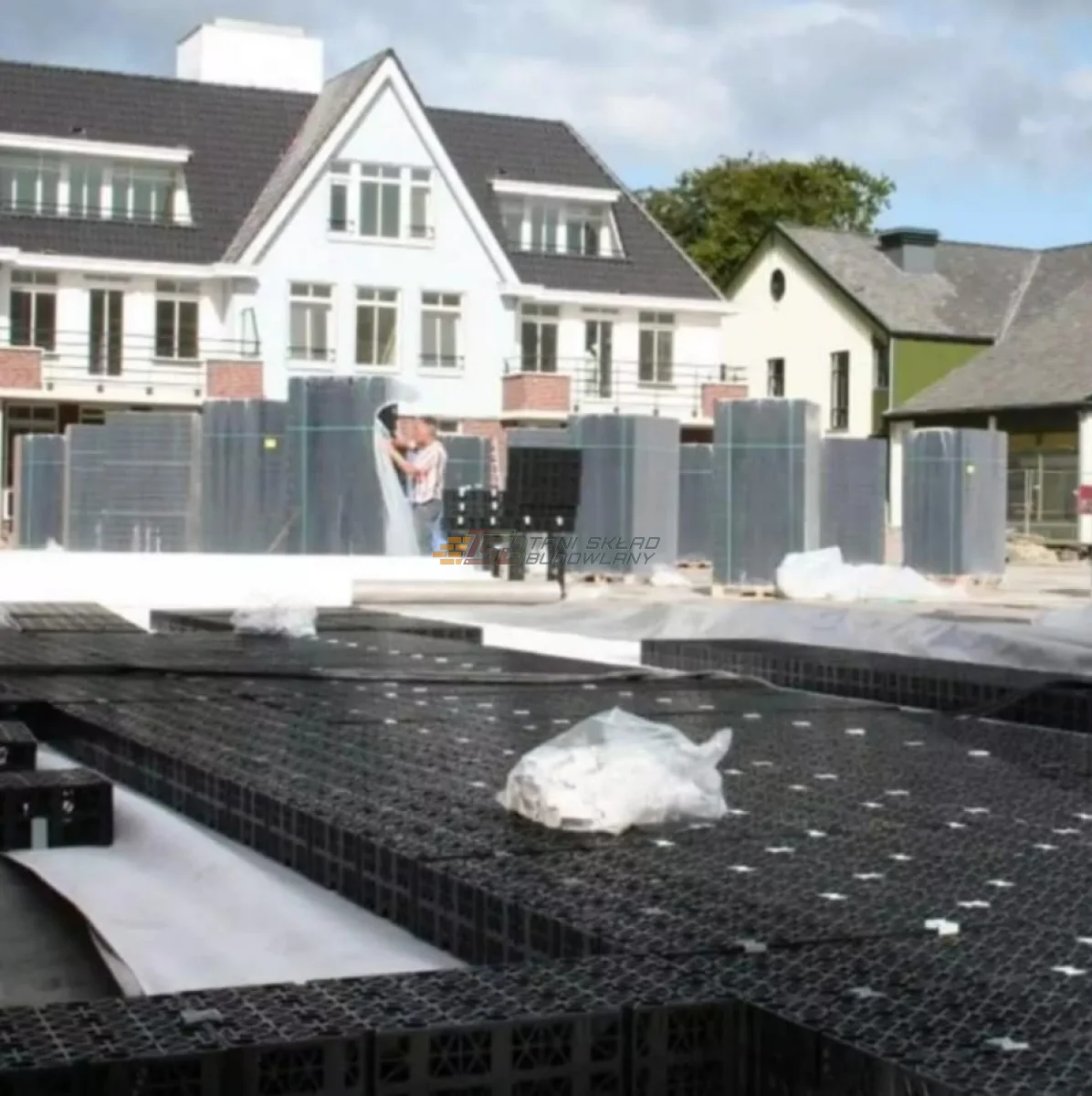 Innowacyjny system podbudowy i drenażu- PERMAVOID (Łask)