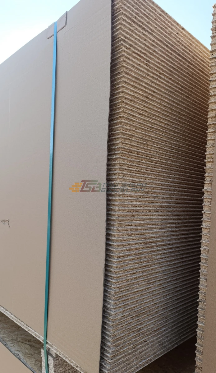 OSB frez 12mm ; 675x2050mm