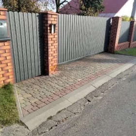 Sztachety metalowe, ogrodzenia panelowe, sztachetki