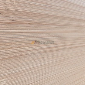 Sklejka surowa sosna kl. 3/3  ; 4mm ; 2130x1250mm