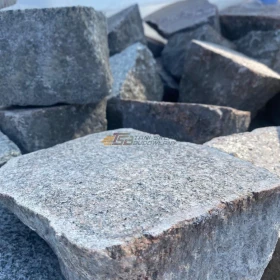 Starobruk cięto płomieniowany gr. 13-14cm nieforemny