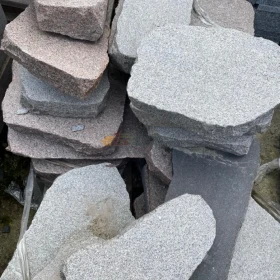 Płyty granitowe wielkoformatowe poligonalne oflisy Szwecja kolor