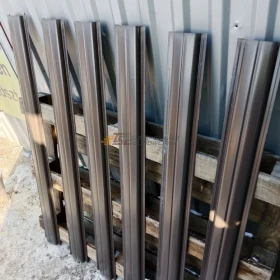 Sztacheta Metalowa Ciemny Brąz Połysk 2 Gatunek