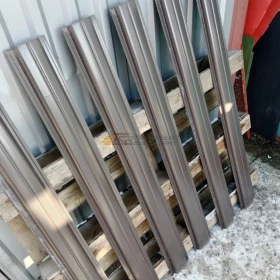 Sztachety metalowe -ciemny brąz - Kupno