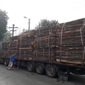 Tarcica liściasta debowa deska dąb foszt