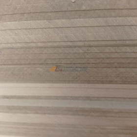 HDF surowy WD ; 6,8mm  2970x2280