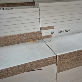 płyta wiórowa laminat biały 22mm ; 2020x470mm