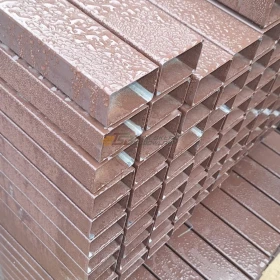 Słupki ogrodzeniowe wymiary 60/40 80/80 100/100 obejmy ogrodzeniowe panele pustaki bramy.