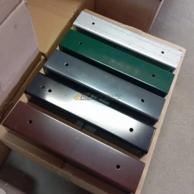 Ceownik metalowy, łącznik podmurówki, uchwyt - panele ogrodzeniowe,  podmurówka